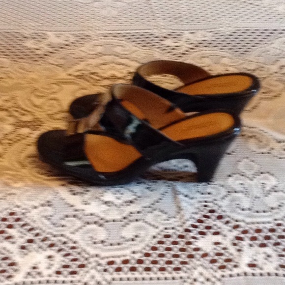 Shoes - Picture 2 of 3